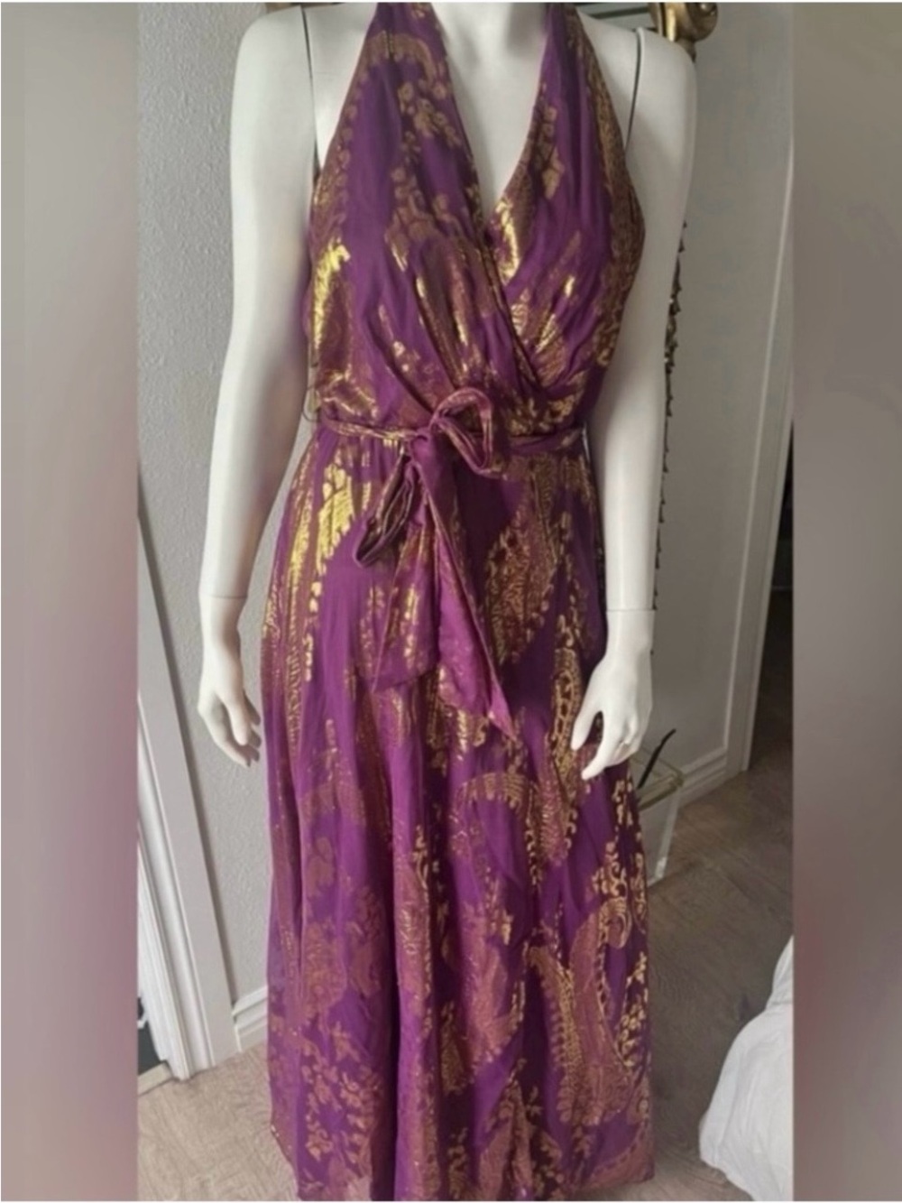 Leslie Fay Printed Halter
Maxi Dress (NWOT)